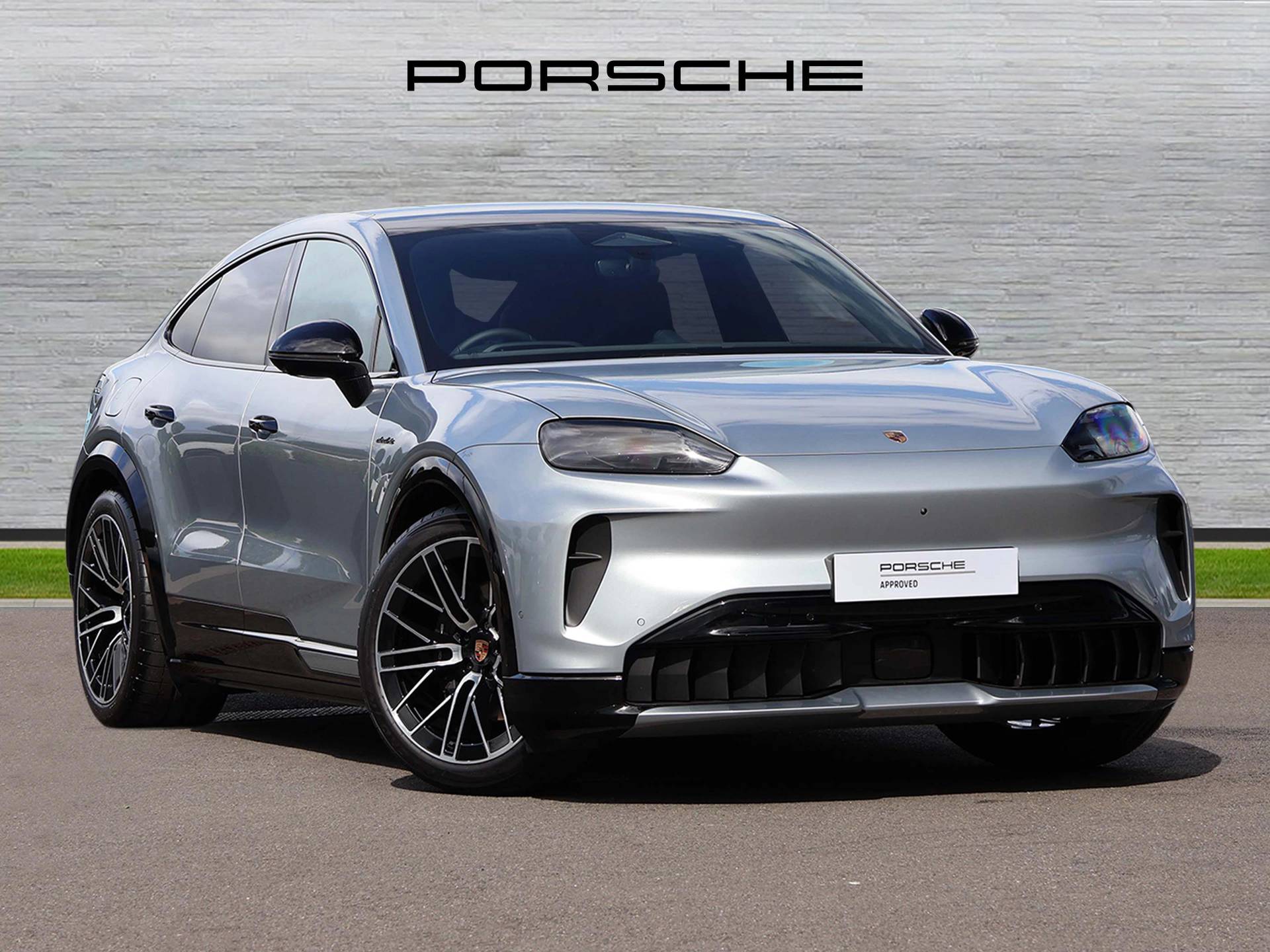 Cayenne Electric Coupé, photo 1 of 32