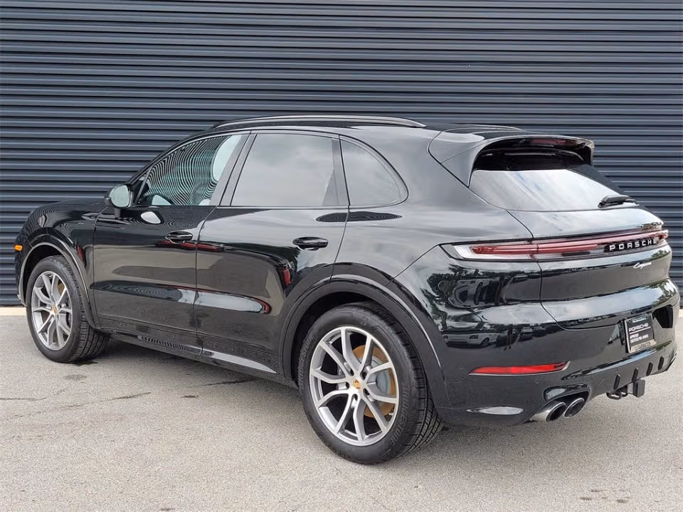 2025 Porsche Cayenne Base - Photo 19
