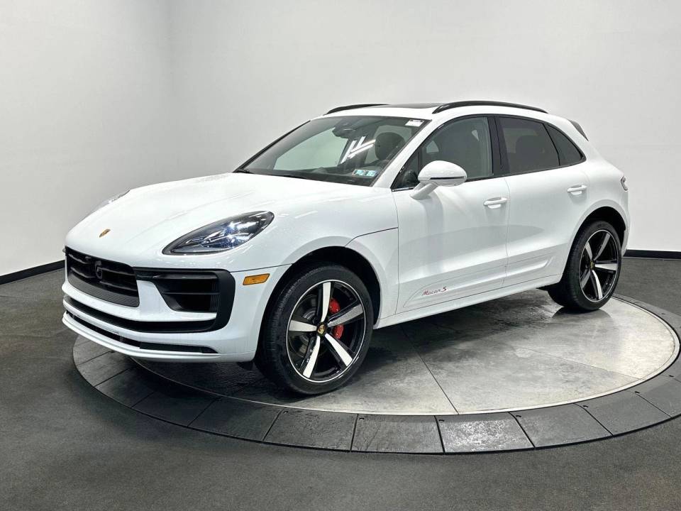 2026 Porsche Macan