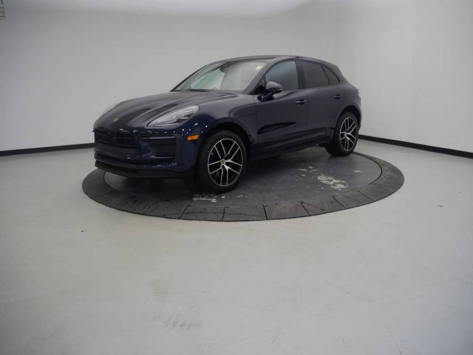 2023 Porsche Macan Base