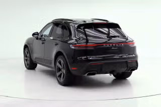 2026 Porsche Macan T - Photo 17