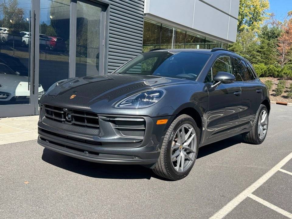 2026 Porsche Macan