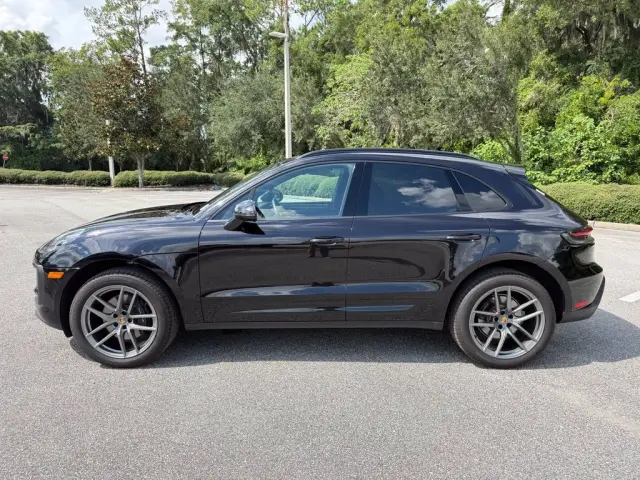 2026 Porsche Macan Base - Photo 14