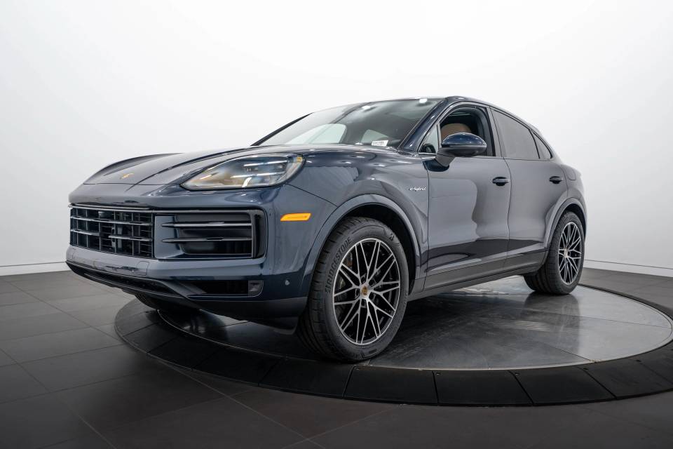 2024 Porsche Cayenne Coupe