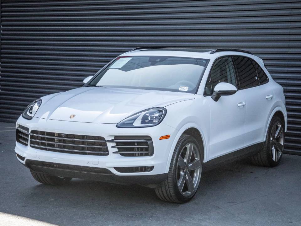 2023 Porsche Cayenne Base