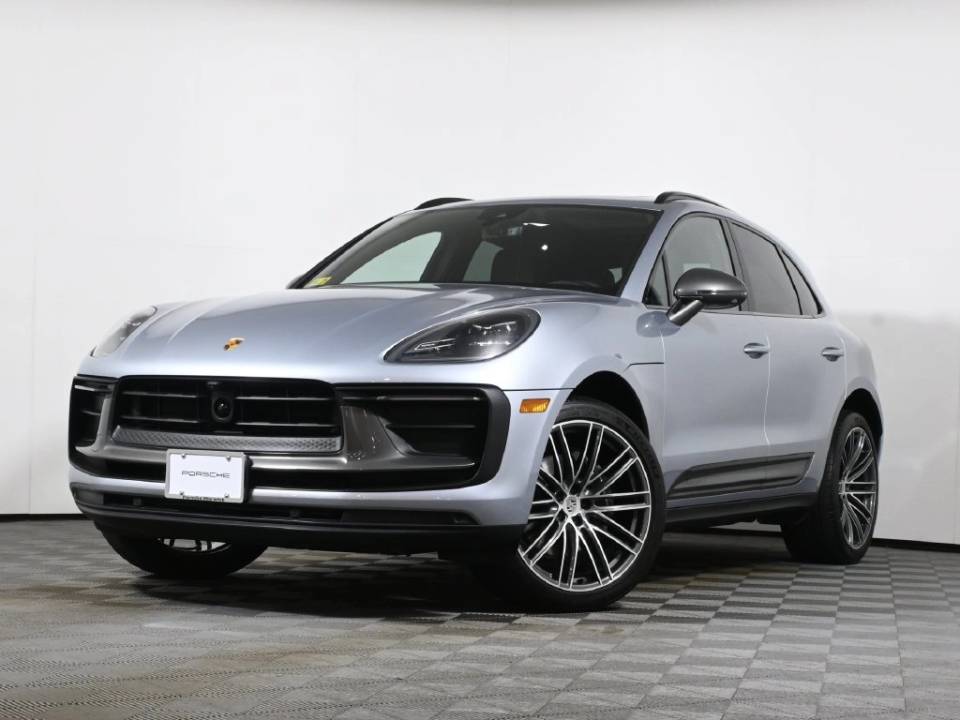 2025 Porsche Macan
