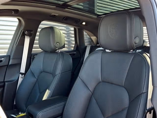 2026 Porsche Macan S - Photo 36