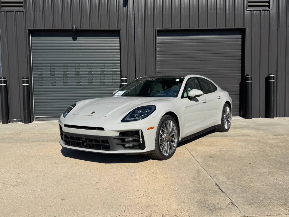 2026 Porsche Panamera