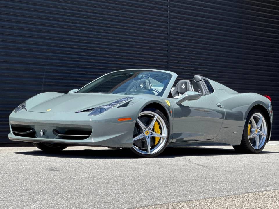 2012 Ferrari 458 Spider Base