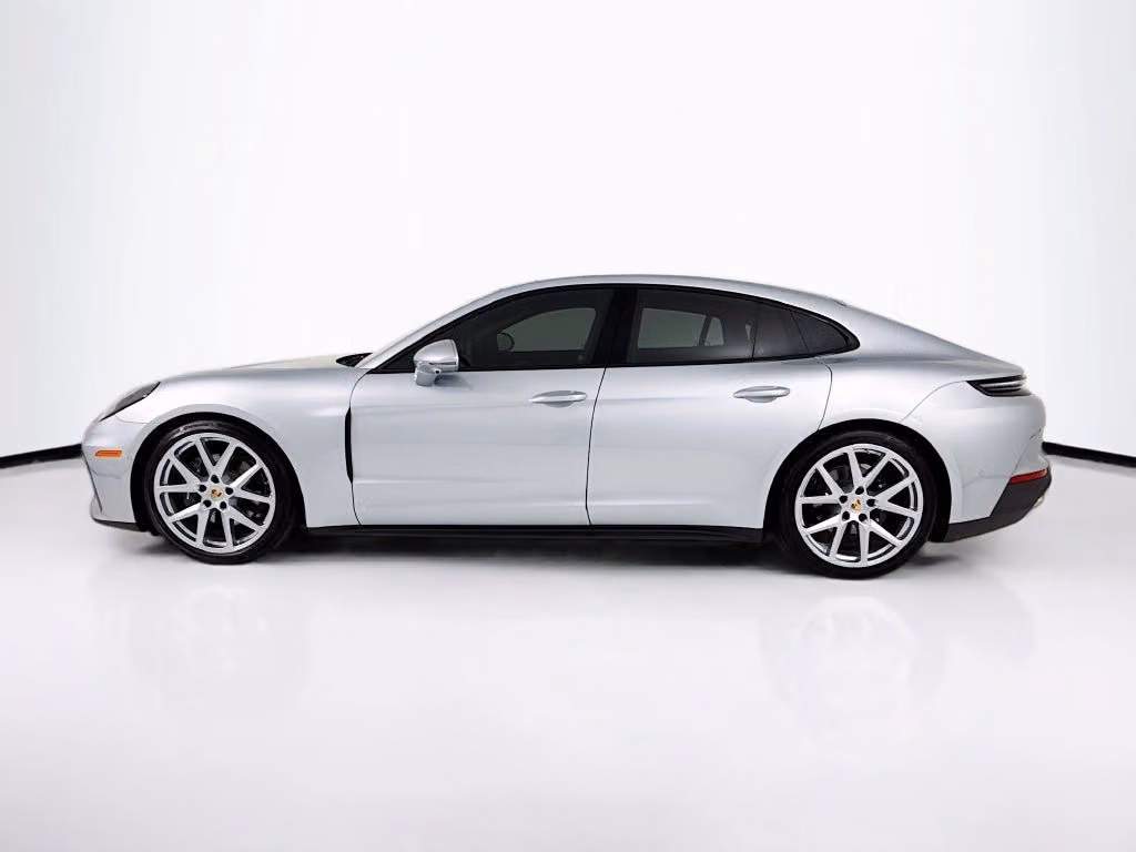 2026 Porsche Panamera Base - Photo 12