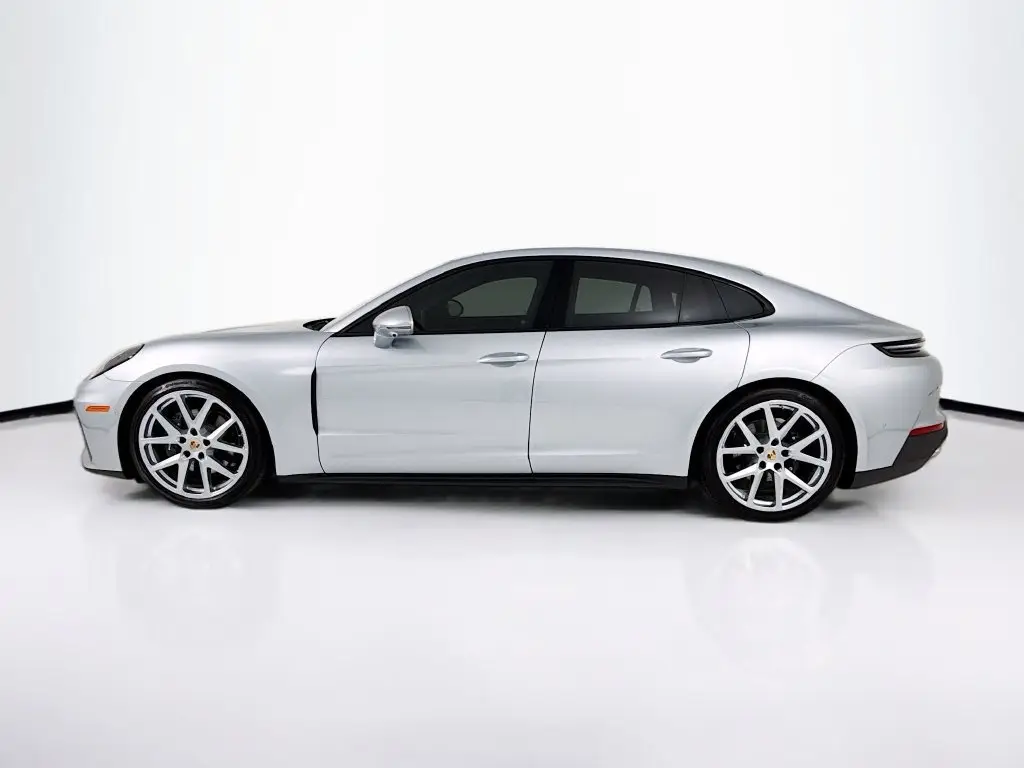 2026 Porsche Panamera Base - Photo 16