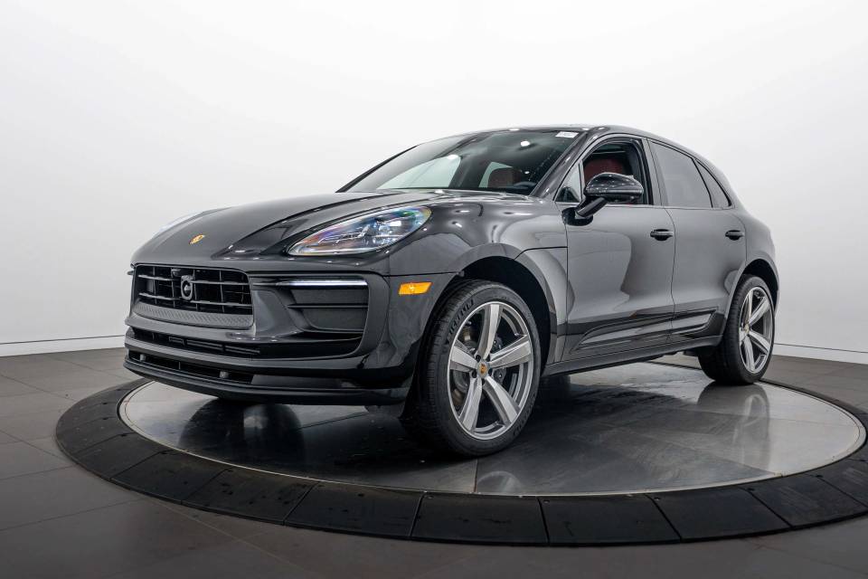 2026 Porsche Macan