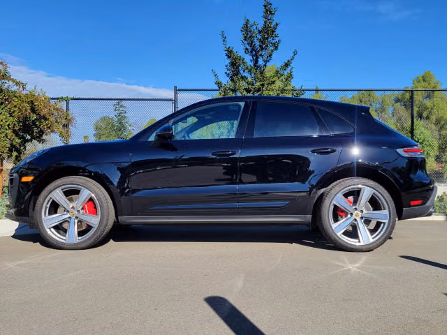 2025 Porsche Macan S - Photo 10