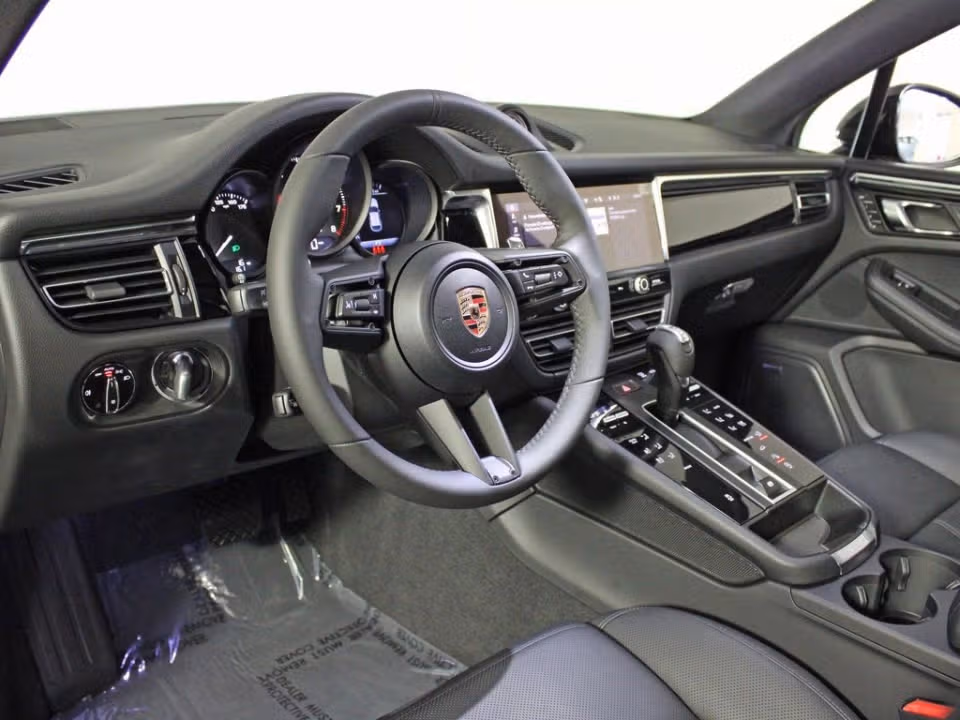 2026 Porsche Macan Base - Photo 27