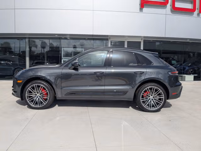 2025 Porsche Macan S - Photo 10