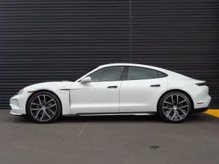 2026 Porsche Taycan Base - Photo 13