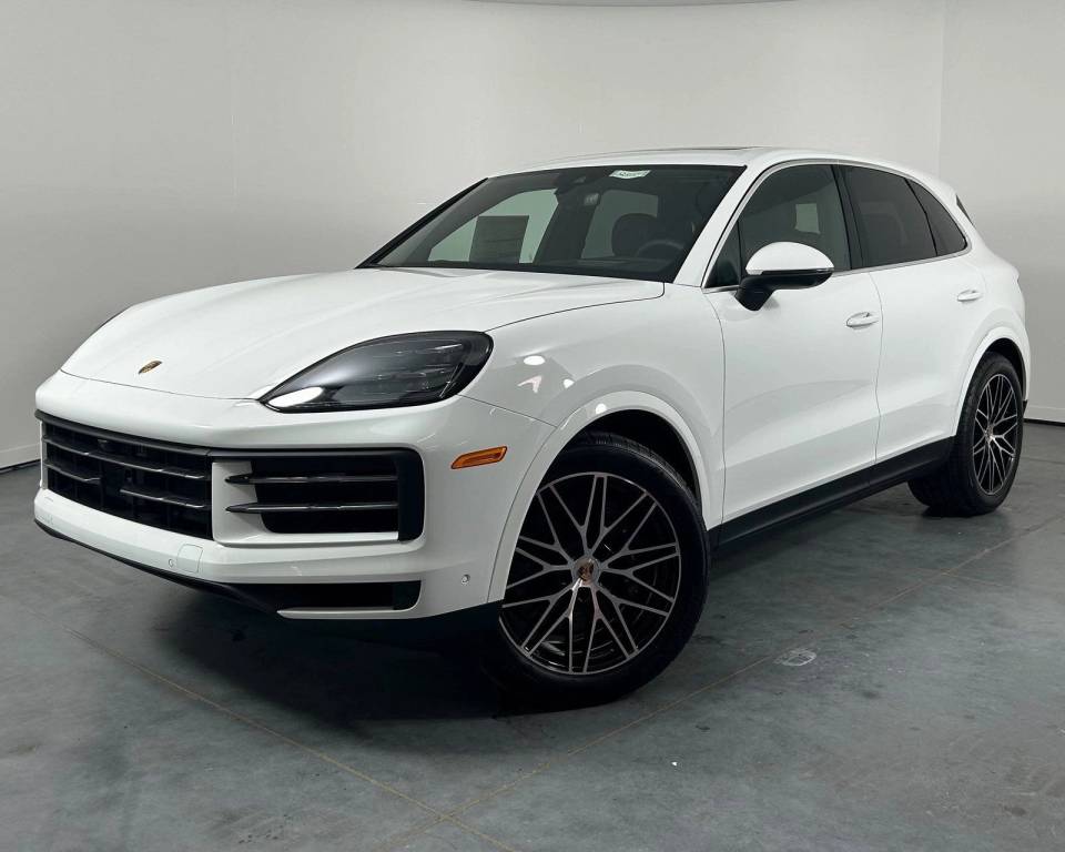 2025 Porsche Cayenne Base