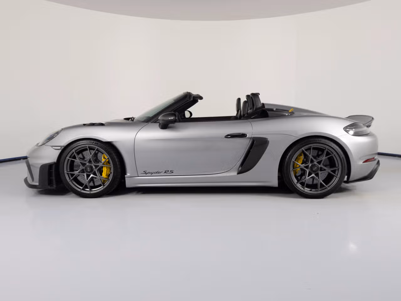 2025 Porsche 718 Spyder RS - Photo 12