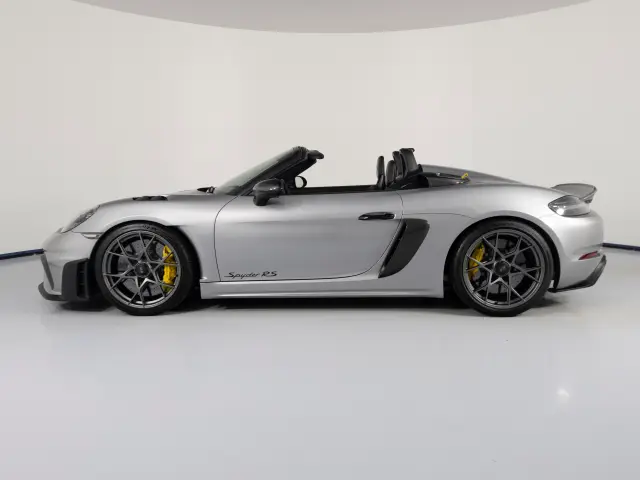 2025 Porsche 718 Spyder RS - Photo 14