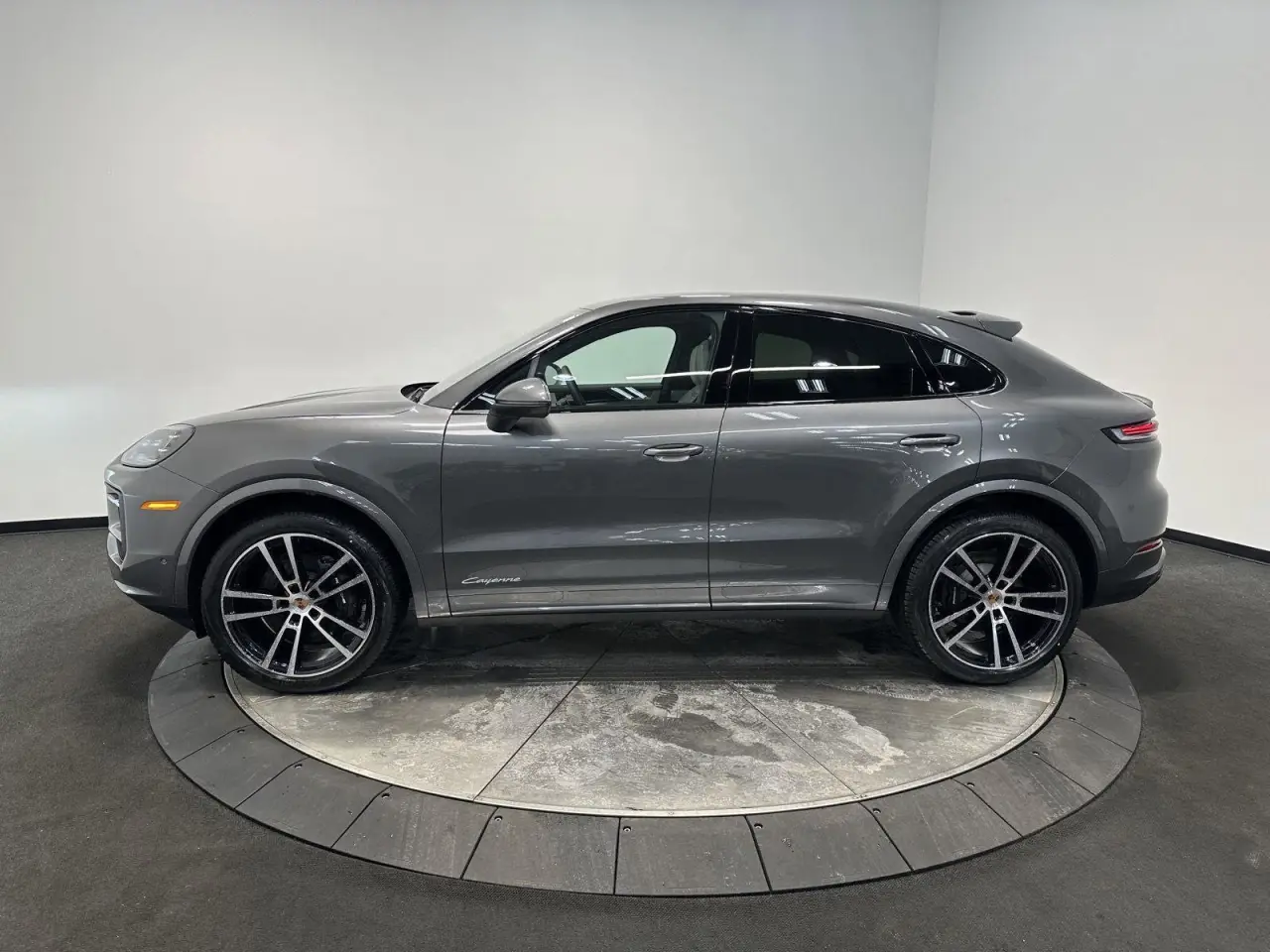 2026 Porsche Cayenne Coup Base - Photo 16
