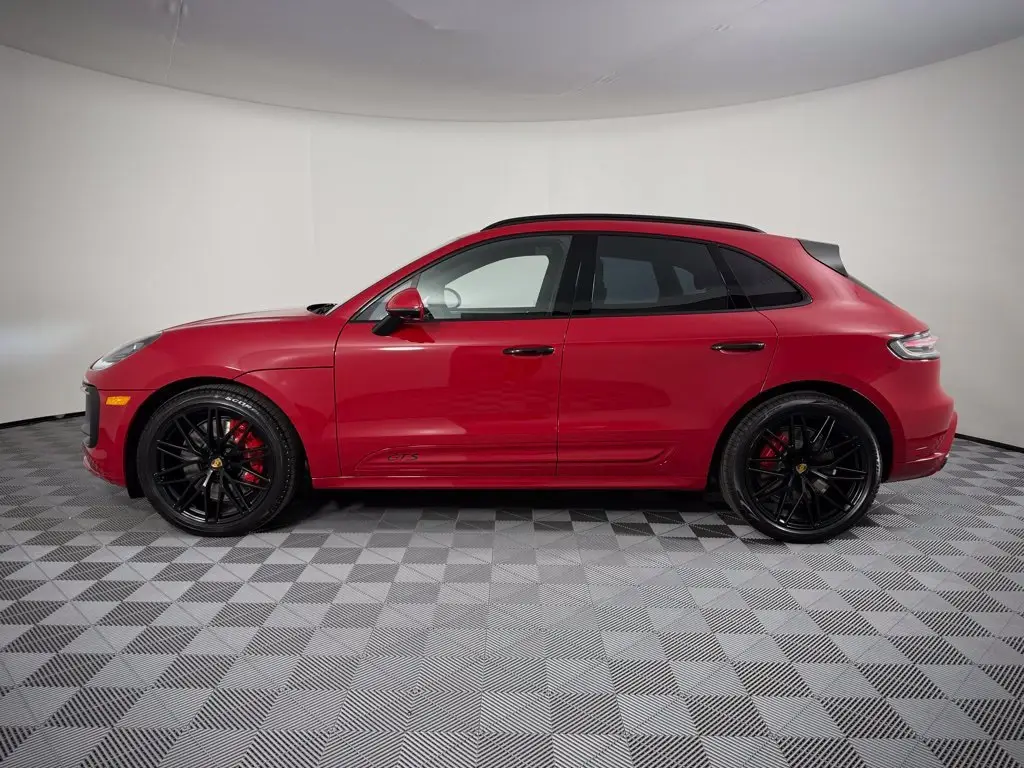 2026 Porsche Macan GTS - Photo 16