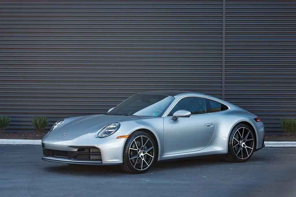 2026 Porsche 911 - Photo 8