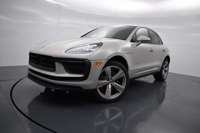 2026 Porsche Macan
