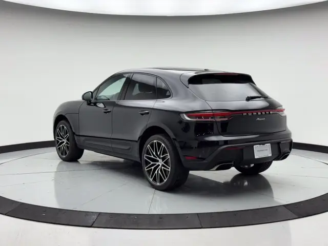 2026 Porsche Macan Base - Photo 22