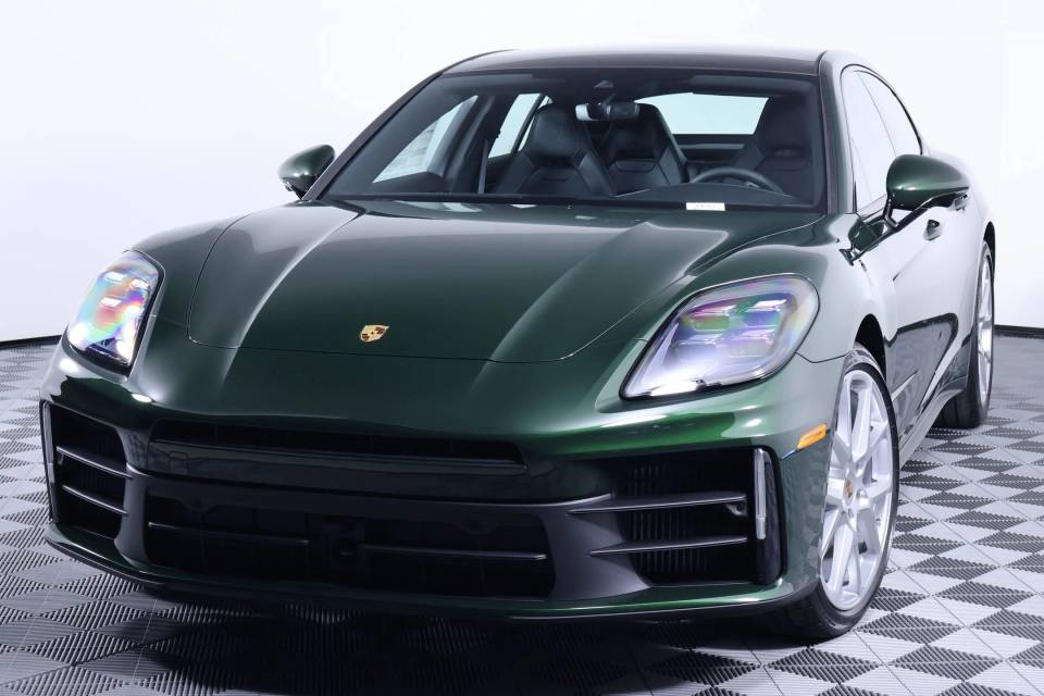 2026 Porsche Panamera