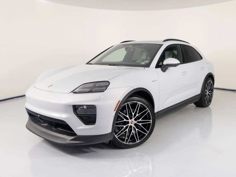 2026 Porsche Macan