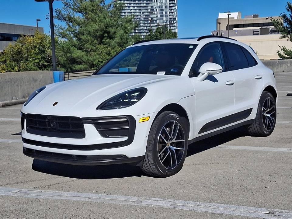 2023 Porsche Macan T