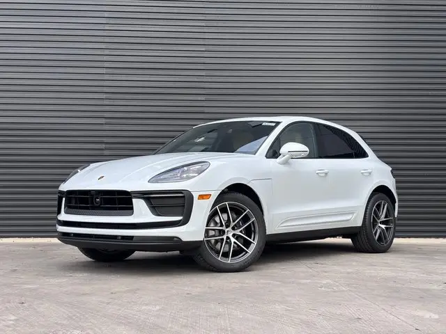2026 Porsche Macan Base - Photo 8