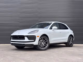 2026 Porsche Macan Base - Photo 1