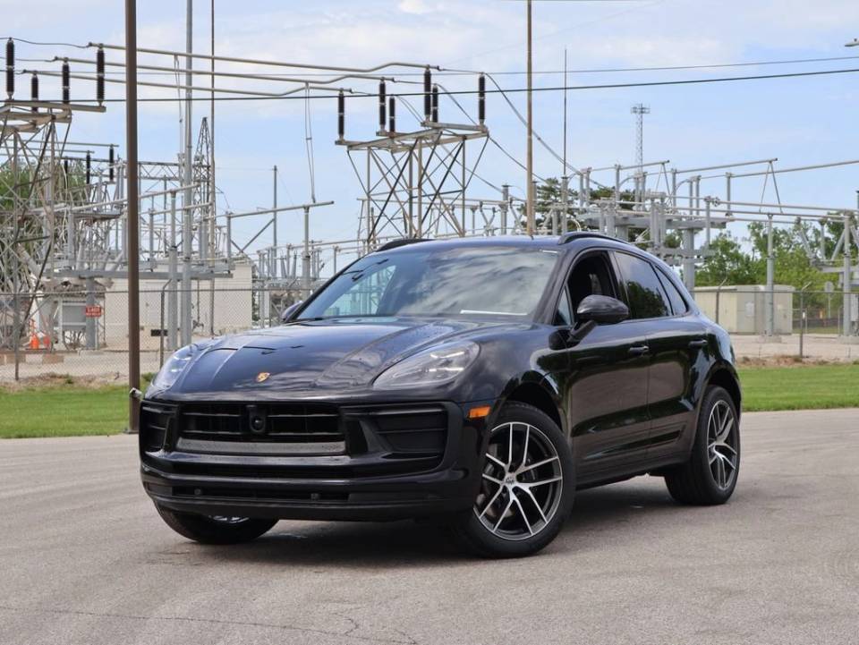 2026 Porsche Macan T