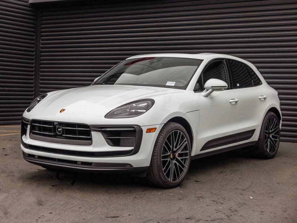 2025 Porsche Macan S