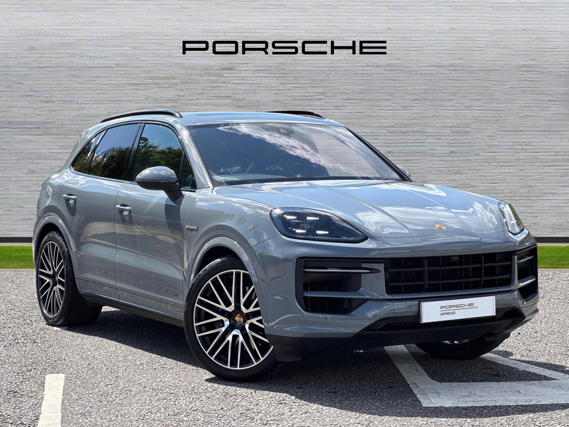 Cayenne E-Hybrid, photo 1 of 31