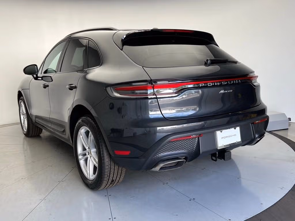 2026 Porsche Macan T - Photo 20