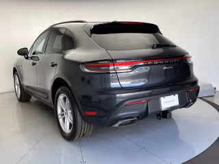 2026 Porsche Macan T - Photo 17