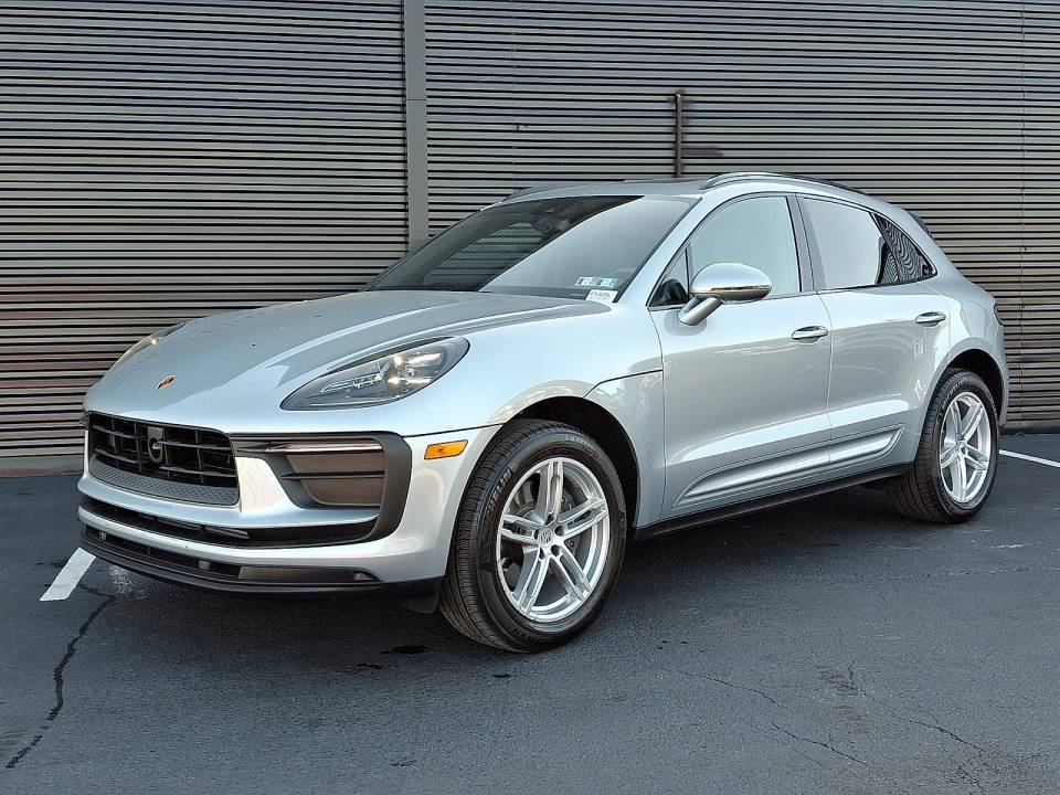 2025 Porsche Macan