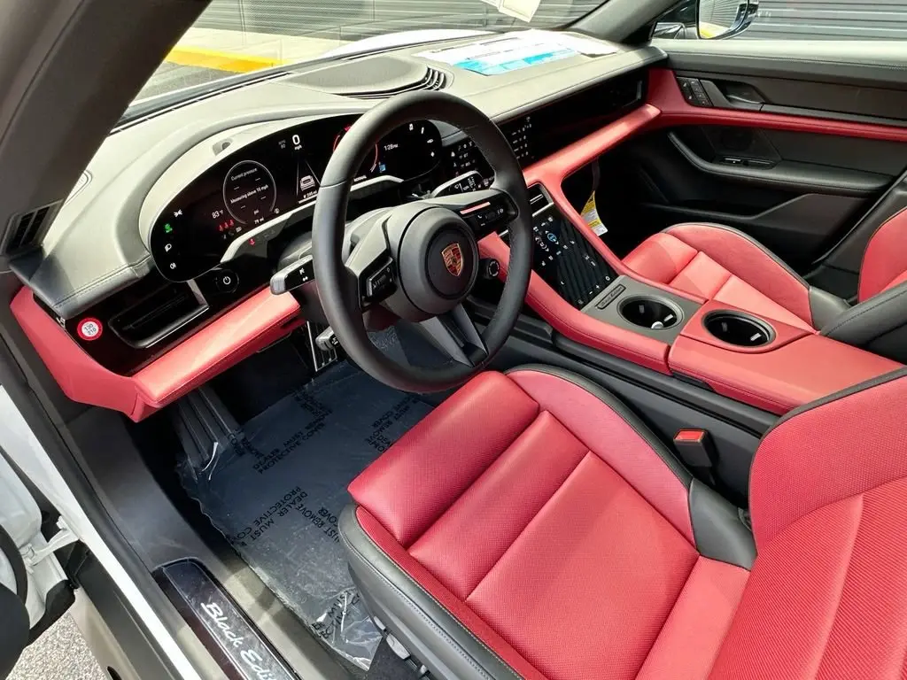 2026 Porsche Taycan S - Photo 32