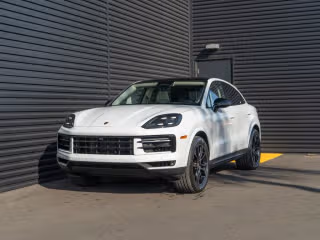 2026 Porsche Cayenne -'s photo