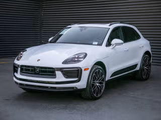 2026 Porsche Macan's photo
