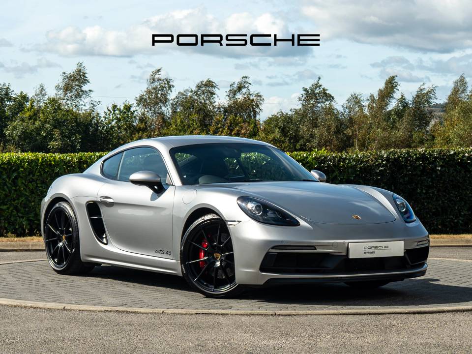 2023 PORSCHE 718