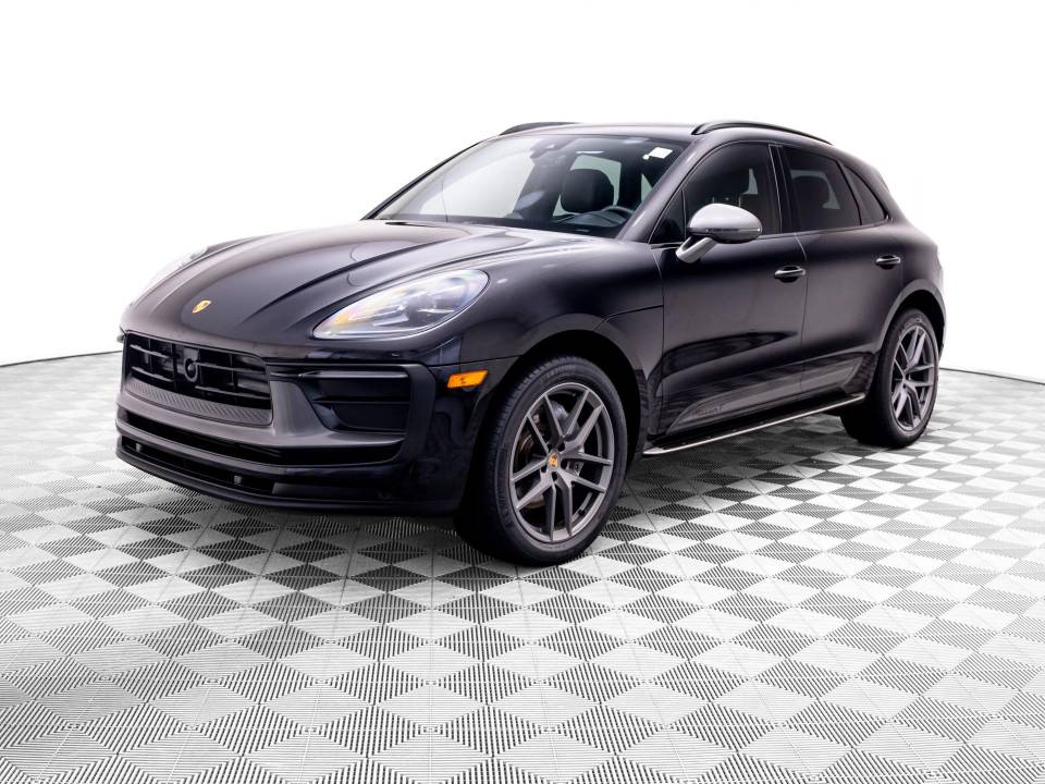 2023 Porsche Macan