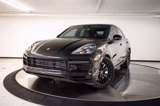 2023 Porsche Cayenne Turbo's photo
