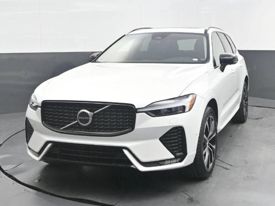 2023 Volvo XC60 Plus