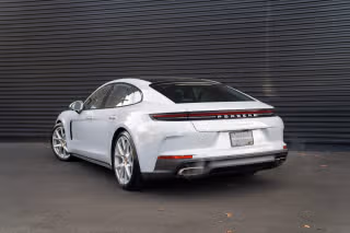 2026 Porsche Panamera Base - Photo 17