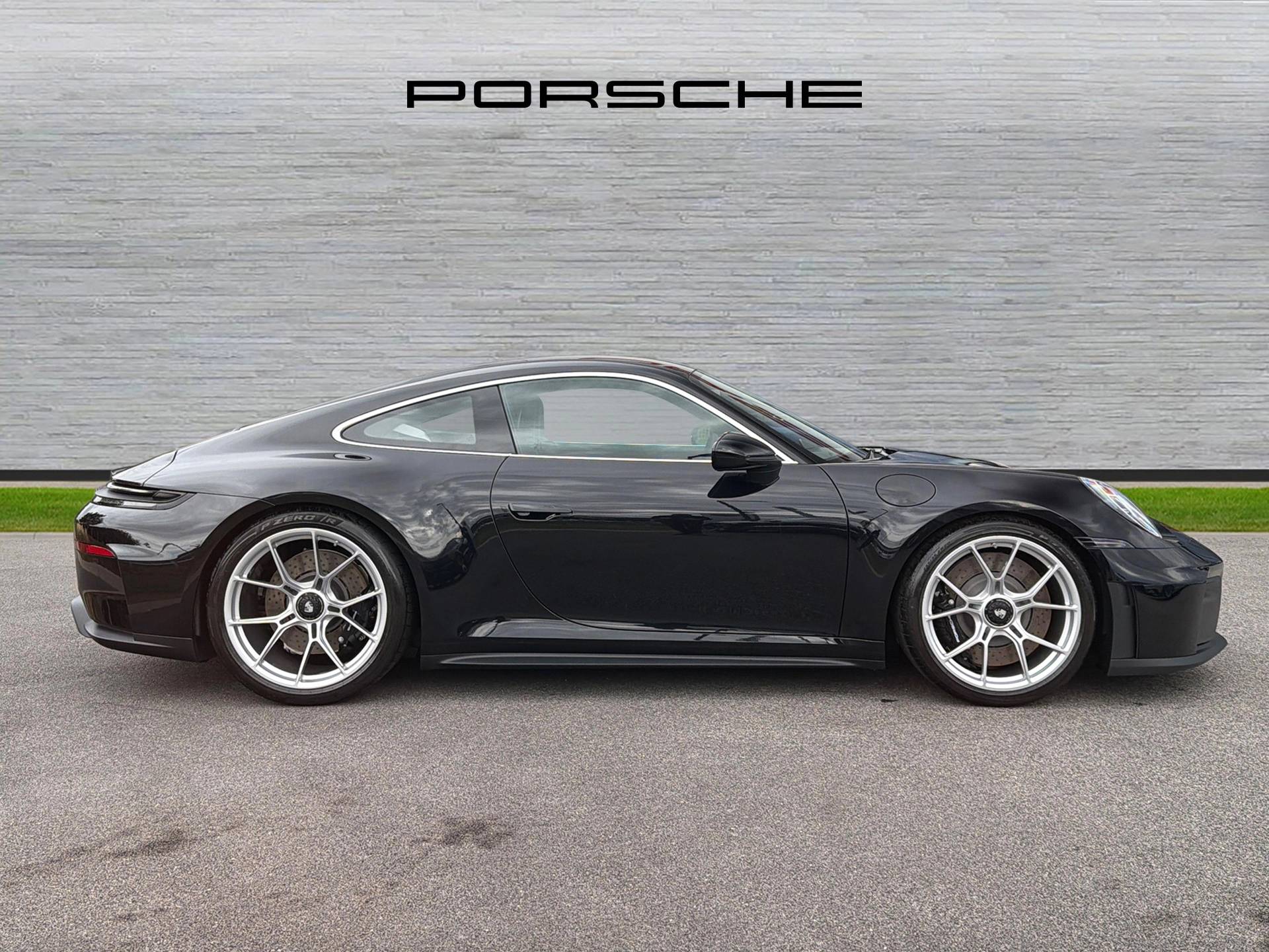 911 GT3 Touring, photo 2 of 50