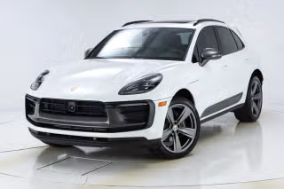 2023 Porsche Macan T's photo