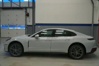 2026 Porsche Panamera Base - Photo 13